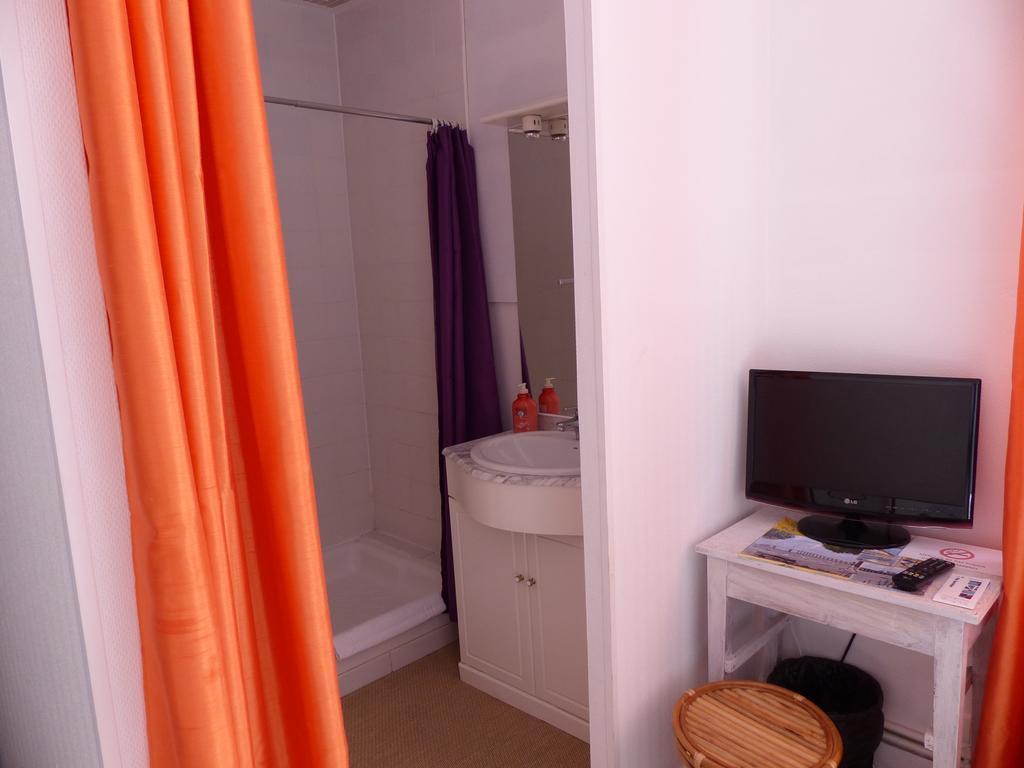 Hotel La Belle Etoile Saint-Nazaire  Buitenkant foto